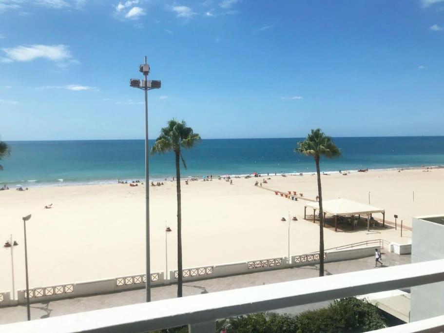 Апартаменти Cadiz Paseo Maritimo Playa Victoria Frontal Mar Екстер'єр фото